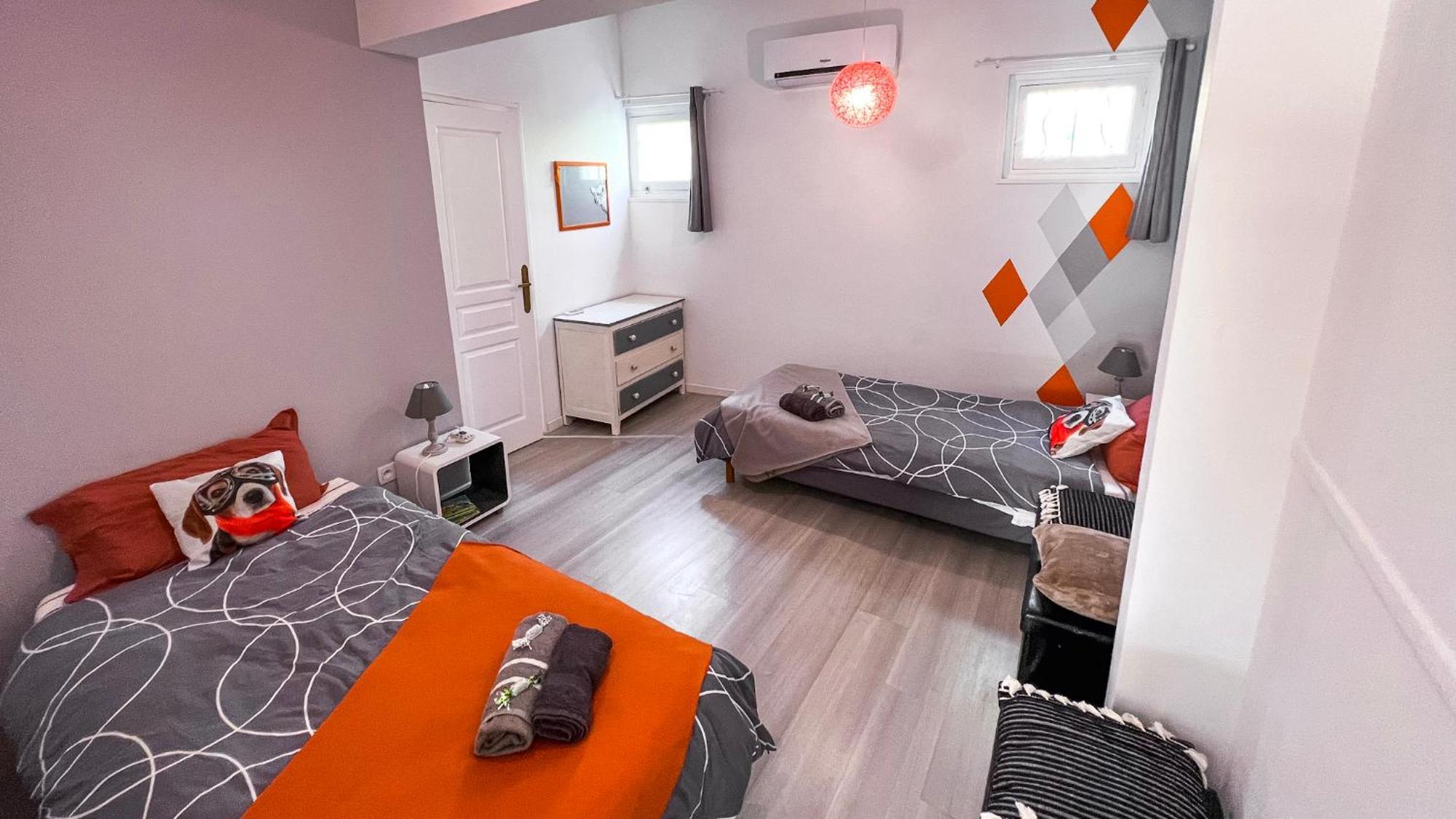 Reve D'Azur, 2 Chambres, Maison Julia En Bord De Mer A La Nartelle, Piscine Partagee, Parking & Terrasse Bbq, Wifi Et Draps Inclus Plage A Pied سانت ماكسيم المظهر الخارجي الصورة