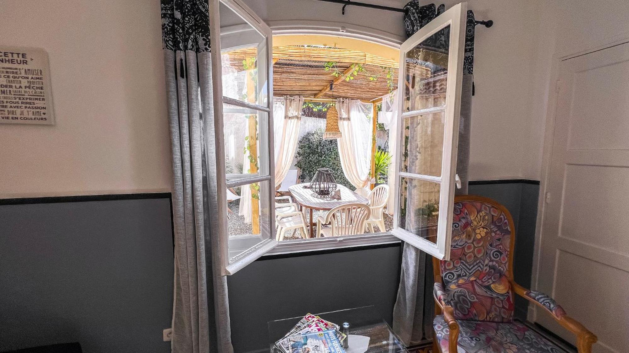 Reve D'Azur, 2 Chambres, Maison Julia En Bord De Mer A La Nartelle, Piscine Partagee, Parking & Terrasse Bbq, Wifi Et Draps Inclus Plage A Pied سانت ماكسيم المظهر الخارجي الصورة