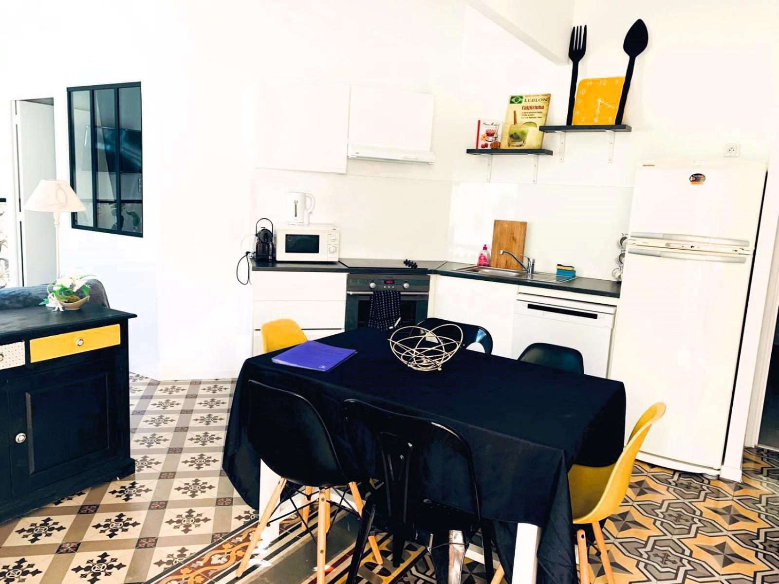 Reve D'Azur, 2 Chambres, Maison Julia En Bord De Mer A La Nartelle, Piscine Partagee, Parking & Terrasse Bbq, Wifi Et Draps Inclus Plage A Pied سانت ماكسيم المظهر الخارجي الصورة