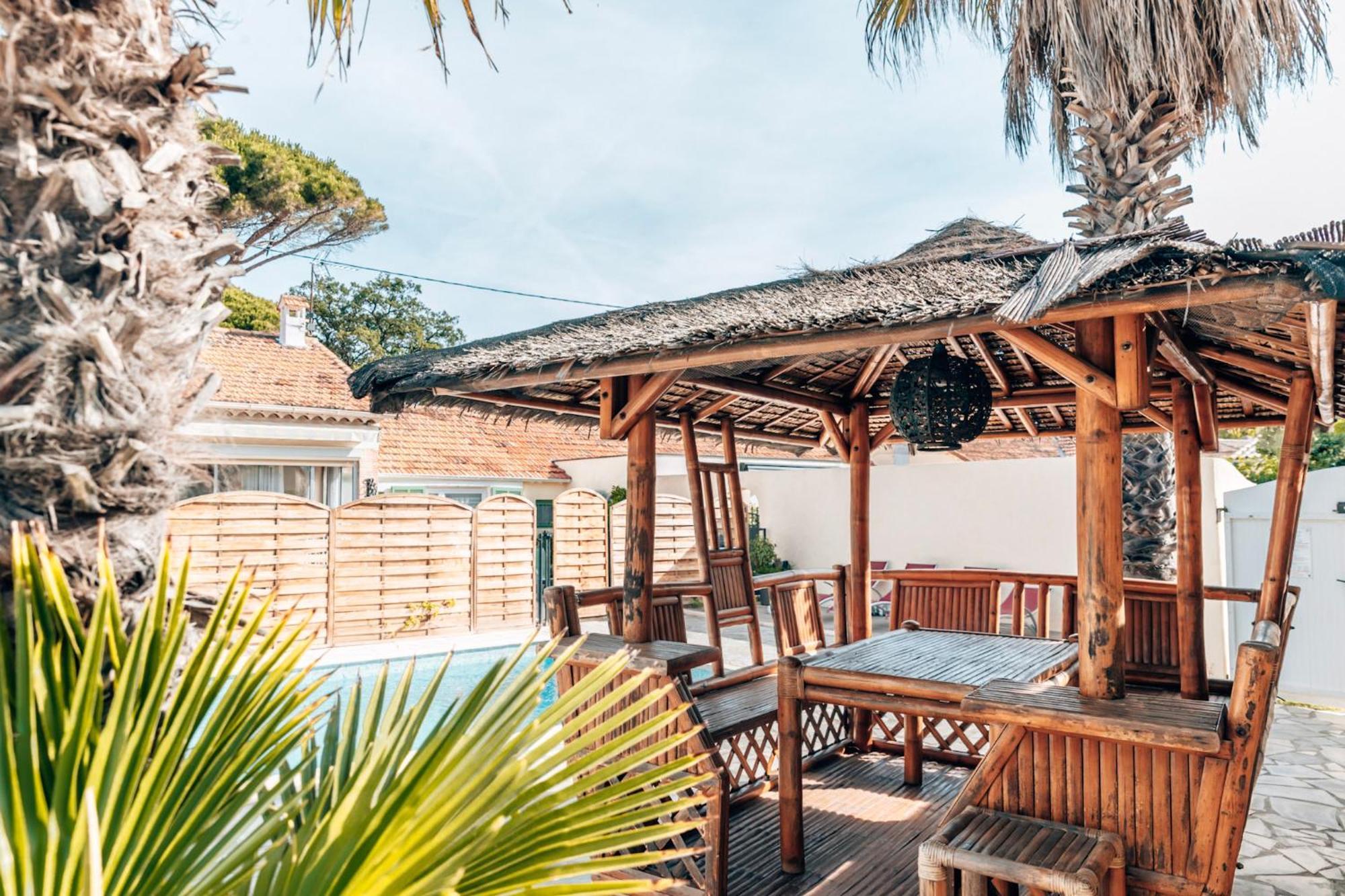 Reve D'Azur, 2 Chambres, Maison Julia En Bord De Mer A La Nartelle, Piscine Partagee, Parking & Terrasse Bbq, Wifi Et Draps Inclus Plage A Pied سانت ماكسيم المظهر الخارجي الصورة