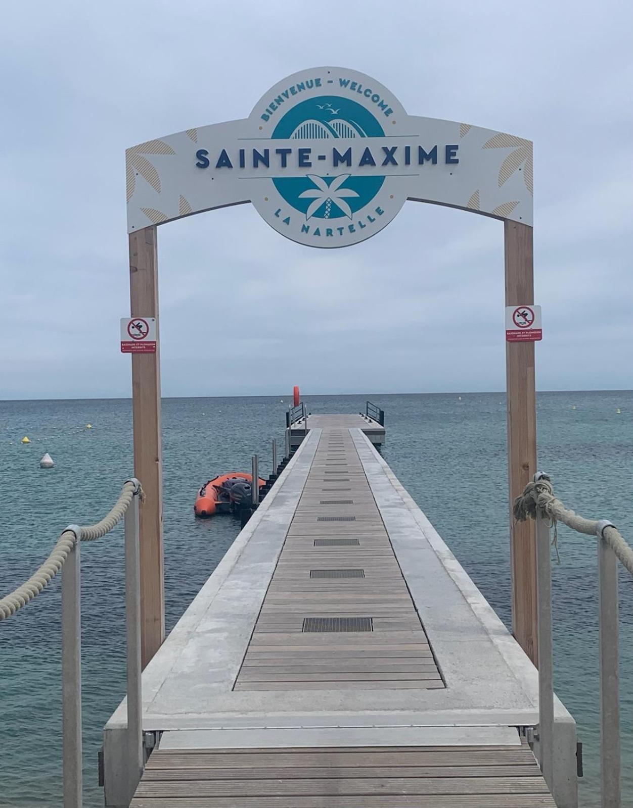 Reve D'Azur, 2 Chambres, Maison Julia En Bord De Mer A La Nartelle, Piscine Partagee, Parking & Terrasse Bbq, Wifi Et Draps Inclus Plage A Pied سانت ماكسيم المظهر الخارجي الصورة